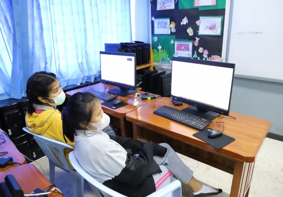 คณะวิทยาศาสตร์และเทคโนโลยี จัดกิจกรรมค่ายวิทยาศาสตร์สัญจร ปีการศึกษา 2565 ให้กับนักเรียนระดับชั้นมัธยมศึกษาตอนปลาย โรงเรียนชากังราววิทยา (อินทร์-ชุ่ม ดีสารอุปถัมภ์)