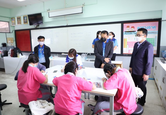 คณะวิทยาศาสตร์และเทคโนโลยี จัดกิจกรรมค่ายวิทยาศาสตร์สัญจร ปีการศึกษา 2565 ให้กับนักเรียนระดับชั้นมัธยมศึกษาตอนปลาย โรงเรียนชากังราววิทยา (อินทร์-ชุ่ม ดีสารอุปถัมภ์)