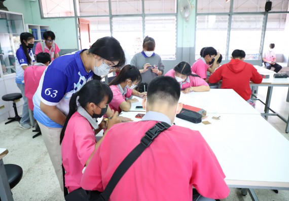 คณะวิทยาศาสตร์และเทคโนโลยี จัดกิจกรรมค่ายวิทยาศาสตร์สัญจร ปีการศึกษา 2565 ให้กับนักเรียนระดับชั้นมัธยมศึกษาตอนปลาย โรงเรียนชากังราววิทยา (อินทร์-ชุ่ม ดีสารอุปถัมภ์)