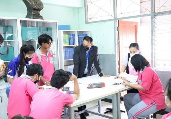 คณะวิทยาศาสตร์และเทคโนโลยี จัดกิจกรรมค่ายวิทยาศาสตร์สัญจร ปีการศึกษา 2565 ให้กับนักเรียนระดับชั้นมัธยมศึกษาตอนปลาย โรงเรียนชากังราววิทยา (อินทร์-ชุ่ม ดีสารอุปถัมภ์)