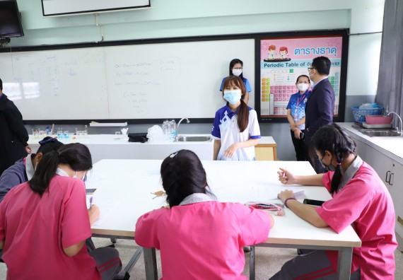 คณะวิทยาศาสตร์และเทคโนโลยี จัดกิจกรรมค่ายวิทยาศาสตร์สัญจร ปีการศึกษา 2565 ให้กับนักเรียนระดับชั้นมัธยมศึกษาตอนปลาย โรงเรียนชากังราววิทยา (อินทร์-ชุ่ม ดีสารอุปถัมภ์)