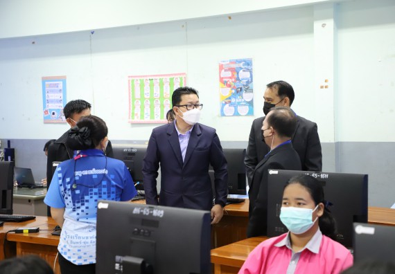 คณะวิทยาศาสตร์และเทคโนโลยี จัดกิจกรรมค่ายวิทยาศาสตร์สัญจร ปีการศึกษา 2565 ให้กับนักเรียนระดับชั้นมัธยมศึกษาตอนปลาย โรงเรียนชากังราววิทยา (อินทร์-ชุ่ม ดีสารอุปถัมภ์)