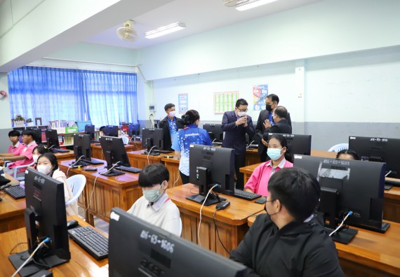 คณะวิทยาศาสตร์และเทคโนโลยี จัดกิจกรรมค่ายวิทยาศาสตร์สัญจร ปีการศึกษา 2565 ให้กับนักเรียนระดับชั้นมัธยมศึกษาตอนปลาย โรงเรียนชากังราววิทยา (อินทร์-ชุ่ม ดีสารอุปถัมภ์)