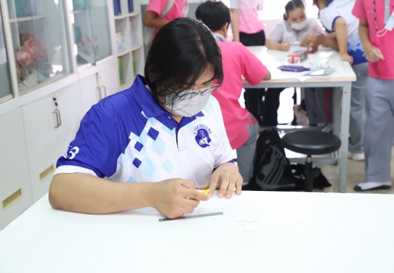 คณะวิทยาศาสตร์และเทคโนโลยี จัดกิจกรรมค่ายวิทยาศาสตร์สัญจร ปีการศึกษา 2565 ให้กับนักเรียนระดับชั้นมัธยมศึกษาตอนปลาย โรงเรียนชากังราววิทยา (อินทร์-ชุ่ม ดีสารอุปถัมภ์)