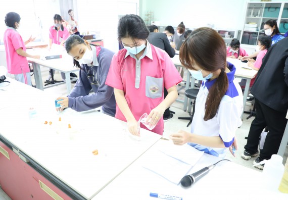 คณะวิทยาศาสตร์และเทคโนโลยี จัดกิจกรรมค่ายวิทยาศาสตร์สัญจร ปีการศึกษา 2565 ให้กับนักเรียนระดับชั้นมัธยมศึกษาตอนปลาย โรงเรียนชากังราววิทยา (อินทร์-ชุ่ม ดีสารอุปถัมภ์)