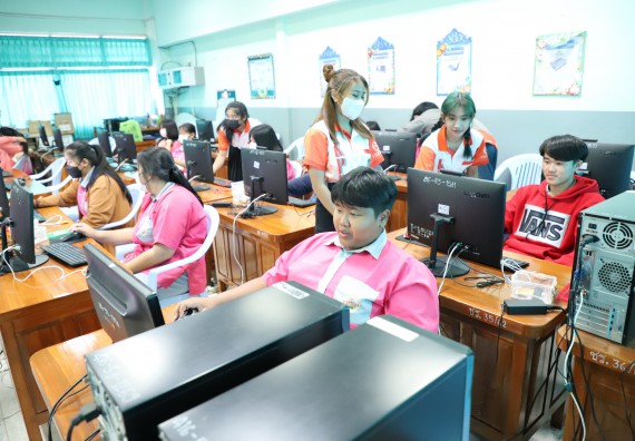 คณะวิทยาศาสตร์และเทคโนโลยี จัดกิจกรรมค่ายวิทยาศาสตร์สัญจร ปีการศึกษา 2565 ให้กับนักเรียนระดับชั้นมัธยมศึกษาตอนปลาย โรงเรียนชากังราววิทยา (อินทร์-ชุ่ม ดีสารอุปถัมภ์)