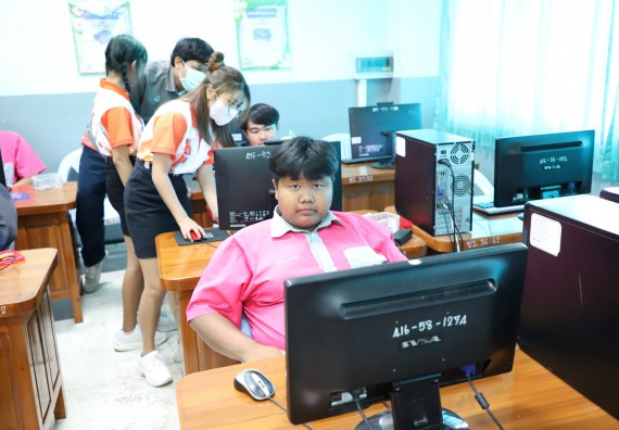 คณะวิทยาศาสตร์และเทคโนโลยี จัดกิจกรรมค่ายวิทยาศาสตร์สัญจร ปีการศึกษา 2565 ให้กับนักเรียนระดับชั้นมัธยมศึกษาตอนปลาย โรงเรียนชากังราววิทยา (อินทร์-ชุ่ม ดีสารอุปถัมภ์)