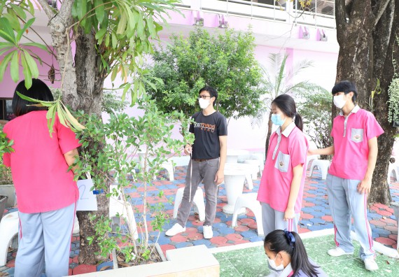 คณะวิทยาศาสตร์และเทคโนโลยี จัดกิจกรรมค่ายวิทยาศาสตร์สัญจร ปีการศึกษา 2565 ให้กับนักเรียนระดับชั้นมัธยมศึกษาตอนปลาย โรงเรียนชากังราววิทยา (อินทร์-ชุ่ม ดีสารอุปถัมภ์)