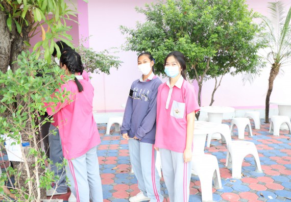 คณะวิทยาศาสตร์และเทคโนโลยี จัดกิจกรรมค่ายวิทยาศาสตร์สัญจร ปีการศึกษา 2565 ให้กับนักเรียนระดับชั้นมัธยมศึกษาตอนปลาย โรงเรียนชากังราววิทยา (อินทร์-ชุ่ม ดีสารอุปถัมภ์)