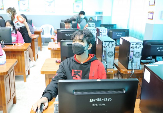 คณะวิทยาศาสตร์และเทคโนโลยี จัดกิจกรรมค่ายวิทยาศาสตร์สัญจร ปีการศึกษา 2565 ให้กับนักเรียนระดับชั้นมัธยมศึกษาตอนปลาย โรงเรียนชากังราววิทยา (อินทร์-ชุ่ม ดีสารอุปถัมภ์)