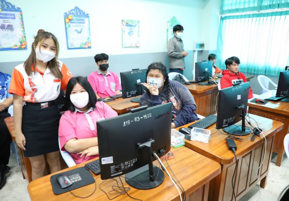 คณะวิทยาศาสตร์และเทคโนโลยี จัดกิจกรรมค่ายวิทยาศาสตร์สัญจร ปีการศึกษา 2565 ให้กับนักเรียนระดับชั้นมัธยมศึกษาตอนปลาย โรงเรียนชากังราววิทยา (อินทร์-ชุ่ม ดีสารอุปถัมภ์)