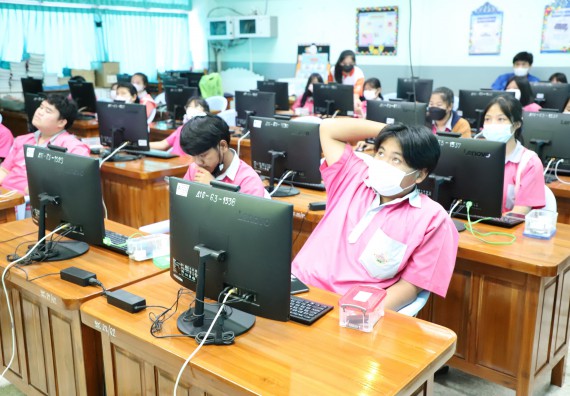 คณะวิทยาศาสตร์และเทคโนโลยี จัดกิจกรรมค่ายวิทยาศาสตร์สัญจร ปีการศึกษา 2565 ให้กับนักเรียนระดับชั้นมัธยมศึกษาตอนปลาย โรงเรียนชากังราววิทยา (อินทร์-ชุ่ม ดีสารอุปถัมภ์)