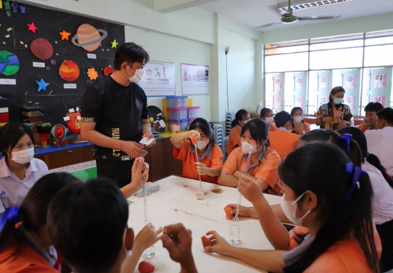 ภาพกิจกรรม  คณะวิทยาศาสตร์และเทคโนโลยี จัดกิจกรรมค่ายวิทยาศาสตร์สัญจร ปีการศึกษา 2565  โรงเรียนคณฑีพิทยาคม