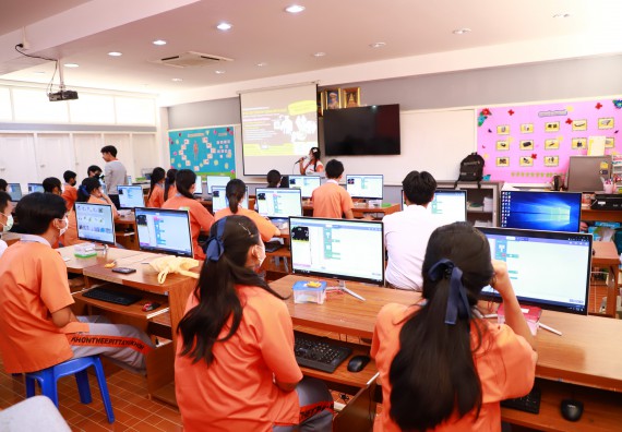 ภาพกิจกรรม  คณะวิทยาศาสตร์และเทคโนโลยี จัดกิจกรรมค่ายวิทยาศาสตร์สัญจร ปีการศึกษา 2565  โรงเรียนคณฑีพิทยาคม