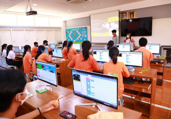 ภาพกิจกรรม  คณะวิทยาศาสตร์และเทคโนโลยี จัดกิจกรรมค่ายวิทยาศาสตร์สัญจร ปีการศึกษา 2565  โรงเรียนคณฑีพิทยาคม