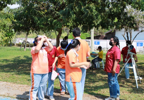 ภาพกิจกรรม  คณะวิทยาศาสตร์และเทคโนโลยี จัดกิจกรรมค่ายวิทยาศาสตร์สัญจร ปีการศึกษา 2565  โรงเรียนคณฑีพิทยาคม