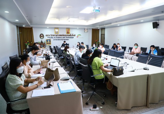 ภาพกิจกรรม  คณะวิทยาศาสตร์และเทคโนโลยี จัดกิจกรรมการจัดการความรู้ (KM) เรื่อง การปรับปรุงหลักสูตรและกระบวนการจัดทำ Program Learning Outcome (PLOs)