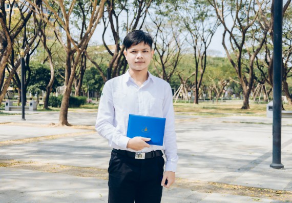 ภาพกิจกรรม  บุคลากรและนักศึกษา คณะวิทยาศาสตร์และเทคโนโลยี เข้าร่วมพิธีมอบรางวัลยอดเยี่ยม ทุนการศึกษา บุคคลและองค์กรดีเด่นทางวิทยาศาสตร์ ครั้งที่ 54 ประจําปี 2564/2565