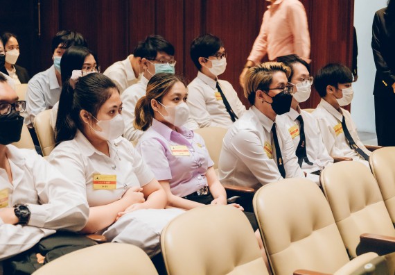 ภาพกิจกรรม  บุคลากรและนักศึกษา คณะวิทยาศาสตร์และเทคโนโลยี เข้าร่วมพิธีมอบรางวัลยอดเยี่ยม ทุนการศึกษา บุคคลและองค์กรดีเด่นทางวิทยาศาสตร์ ครั้งที่ 54 ประจําปี 2564/2565