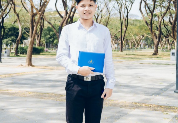 ภาพกิจกรรม  บุคลากรและนักศึกษา คณะวิทยาศาสตร์และเทคโนโลยี เข้าร่วมพิธีมอบรางวัลยอดเยี่ยม ทุนการศึกษา บุคคลและองค์กรดีเด่นทางวิทยาศาสตร์ ครั้งที่ 54 ประจําปี 2564/2565