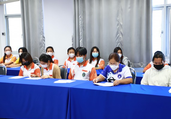 ภาพกิจกรรม  ศูนย์วิทยาศาสตร์และวิทยาศาสตร์ประยุกต์ จัดอบรมเชิงปฏิบัติการมาตรฐานความปลอดภัยห้องปฏิบัติการเคมี รูปแบบ Peer evaluation