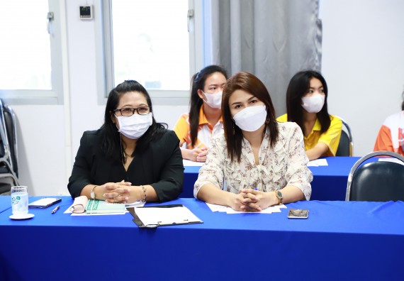 ภาพกิจกรรม  ศูนย์วิทยาศาสตร์และวิทยาศาสตร์ประยุกต์ จัดอบรมเชิงปฏิบัติการมาตรฐานความปลอดภัยห้องปฏิบัติการเคมี รูปแบบ Peer evaluation