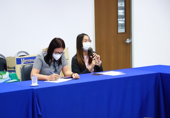 ภาพกิจกรรม  ศูนย์วิทยาศาสตร์และวิทยาศาสตร์ประยุกต์ จัดอบรมเชิงปฏิบัติการมาตรฐานความปลอดภัยห้องปฏิบัติการเคมี รูปแบบ Peer evaluation