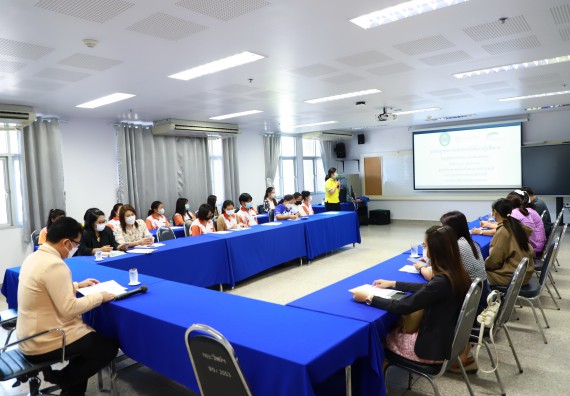 ภาพกิจกรรม  ศูนย์วิทยาศาสตร์และวิทยาศาสตร์ประยุกต์ จัดอบรมเชิงปฏิบัติการมาตรฐานความปลอดภัยห้องปฏิบัติการเคมี รูปแบบ Peer evaluation