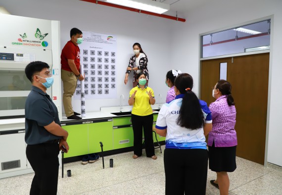 ภาพกิจกรรม  ศูนย์วิทยาศาสตร์และวิทยาศาสตร์ประยุกต์ จัดอบรมเชิงปฏิบัติการมาตรฐานความปลอดภัยห้องปฏิบัติการเคมี รูปแบบ Peer evaluation