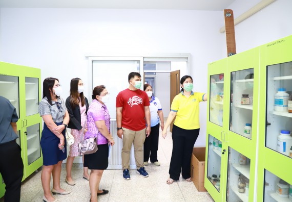 ภาพกิจกรรม  ศูนย์วิทยาศาสตร์และวิทยาศาสตร์ประยุกต์ จัดอบรมเชิงปฏิบัติการมาตรฐานความปลอดภัยห้องปฏิบัติการเคมี รูปแบบ Peer evaluation