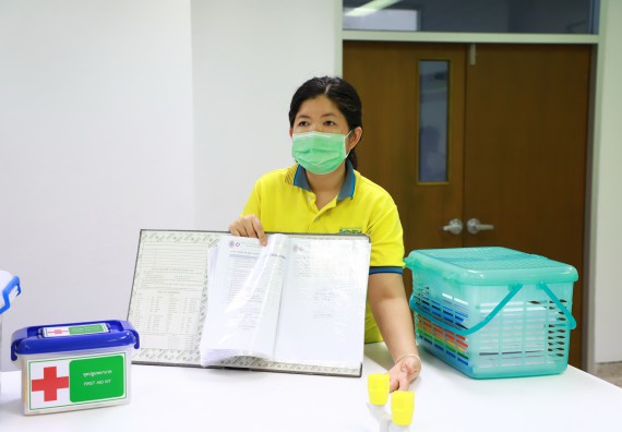 ภาพกิจกรรม  ศูนย์วิทยาศาสตร์และวิทยาศาสตร์ประยุกต์ จัดอบรมเชิงปฏิบัติการมาตรฐานความปลอดภัยห้องปฏิบัติการเคมี รูปแบบ Peer evaluation