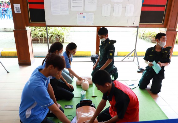 ภาพกิจกรรม  คณะวิทยาศาสตร์และเทคโนโลยี จัดบูธนิทรรศการงานเปิดโลกการเรียนรู้มุ่งสู่การพัฒนาคุณภาพผู้เรียน ประจำปีการศึกษา 2565