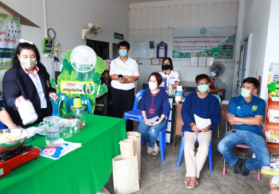 ภาพกิจกรรม  คณะวิทยาศาสตร์และเทคโนโลยี จัดกิจกรรมถ่ายทอดองค์ความรู้กระดาษกันนาจากกาบกล้วยไข่เพื่อใช้ในงานบรรจุภัณฑ์