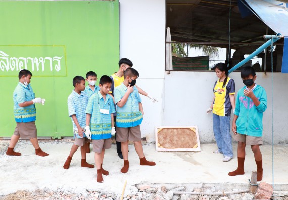 ภาพกิจกรรม  คณะวิทยาศาสตร์และเทคโนโลยี จัดกิจกรรมถ่ายทอดองค์ความรู้กระดาษกันนาจากกาบกล้วยไข่เพื่อใช้ในงานบรรจุภัณฑ์