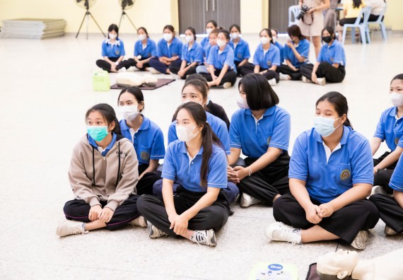 ภาพกิจกรรม  โปรแกรมวิชาสาธารณสุขศาสตร์ จัดอบรมการช่วยเหลือผู้ป่วยฉุกเฉิน ให้กับนักศึกษาชั้นปีที่ 2 หลักสูตรสาธารณสุขศาสตร์