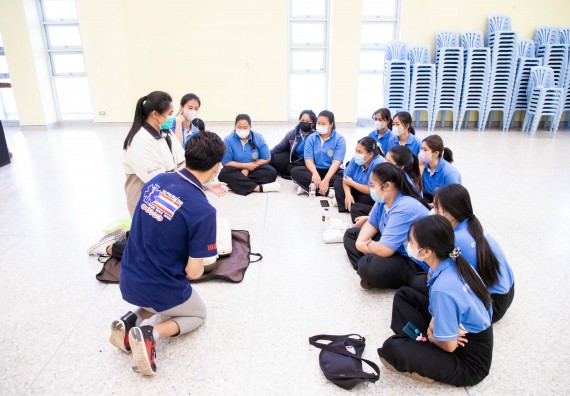 ภาพกิจกรรม  โปรแกรมวิชาสาธารณสุขศาสตร์ จัดอบรมการช่วยเหลือผู้ป่วยฉุกเฉิน ให้กับนักศึกษาชั้นปีที่ 2 หลักสูตรสาธารณสุขศาสตร์