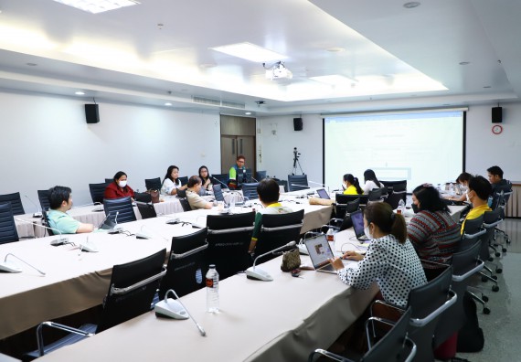 ภาพกิจกรรม  คณะวิทยาศาสตร์และเทคโนโลยี จัดประชุมเพื่อติดตามความก้าวหน้าในการจัดทำแบบประเมินความพึงพอใจและแบบสอบถามความต้องการของผู้มีส่วนได้เสีย
