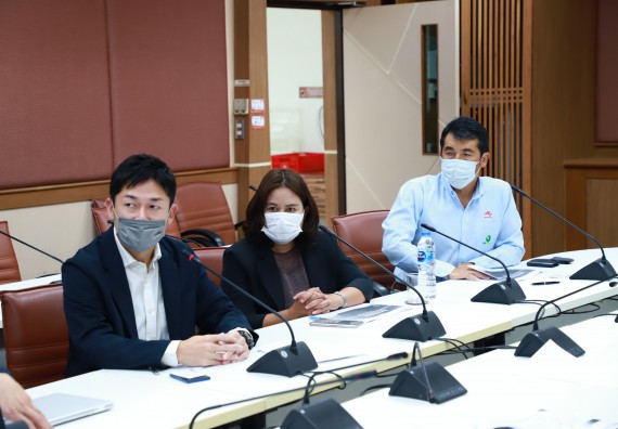 ภาพกิจกรรม  มหาวิทยาลัยราชภัฏกำแพงเพชร โดยคณะวิทยาศาสตร์และเทคโนโลยี ได้ตกลงลงนามในสัญญา เพื่อพัฒนาแอปพลิเคชั่น ชื่อ Casava Management System