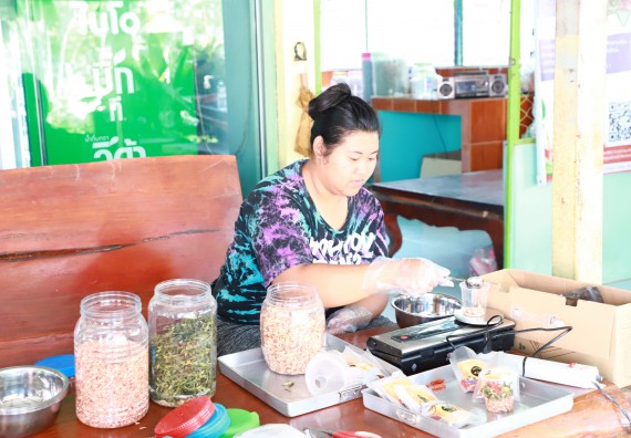 ภาพกิจกรรม  คณะวิทยาศาสตร์และเทคโนโลยี จัดกิจกรรมสำรวจความต้องการในการยกระดับคุณภาพและรายได้ของชุมชน