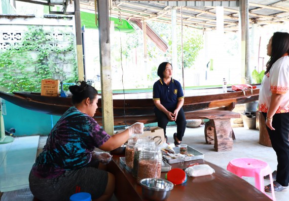 ภาพกิจกรรม  คณะวิทยาศาสตร์และเทคโนโลยี จัดกิจกรรมสำรวจความต้องการในการยกระดับคุณภาพและรายได้ของชุมชน