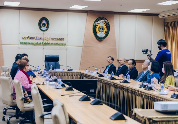 ภาพกิจกรรม  คณะวิทยาศาสตร์และเทคโนโลยี เข้าร่วมพิธีบันทึกข้อตกลงความร่วมมือการเสริมศักยภาพด้านวิชาการของบุคลากรสาธารณสุขในสังกัดองค์การบริหารส่วนจังหวัดกำแพงเพชร