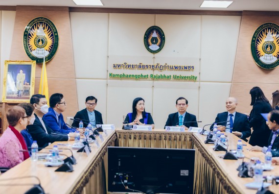 ภาพกิจกรรม  คณะวิทยาศาสตร์และเทคโนโลยี เข้าร่วมพิธีบันทึกข้อตกลงความร่วมมือการเสริมศักยภาพด้านวิชาการของบุคลากรสาธารณสุขในสังกัดองค์การบริหารส่วนจังหวัดกำแพงเพชร