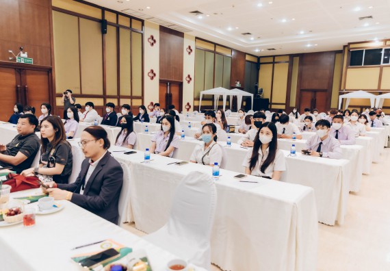 คณะวิทยาศาสตร์และเทคโนโลยี มหาวิทยาลัยราชภัฏกำแพงเพชร  เข้าร่วมโครงการเสริมสร้างความรู้และทักษะการประกันคุณภาพการศึกษาสำหรับบัณฑิตนักปฏิบัติด้วยกระบวนการทางวิทยาศาสตร์และภาคีเครือข่าย ๘ ราชภัฏภาคเหนือ