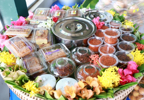 ภาพกิจกรรม  คณะวิทยาศาสตร์และเทคโนโลยี จัดอบรมเชิงปฏิบัติการ เรื่อง การพัฒนาบรรจุภัณฑ์น้ำพริกโบราณกลุ่มศรีเกษตรพัฒนา