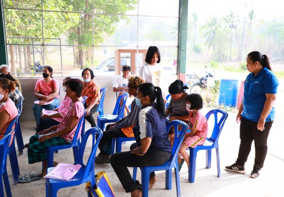 ภาพกิจกรรม  คณะวิทยาศาสตร์และเทคโนโลยี จัดอบรมเชิงปฏิบัติการ เรื่อง การพัฒนาบรรจุภัณฑ์น้ำพริกโบราณกลุ่มศรีเกษตรพัฒนา