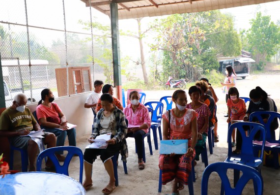 ภาพกิจกรรม  คณะวิทยาศาสตร์และเทคโนโลยี จัดอบรมเชิงปฏิบัติการ เรื่อง การพัฒนาบรรจุภัณฑ์น้ำพริกโบราณกลุ่มศรีเกษตรพัฒนา