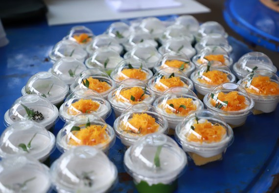 ภาพกิจกรรม  คณะวิทยาศาสตร์และเทคโนโลยี จัดอบรมเชิงปฏิบัติการ เรื่อง การพัฒนาบรรจุภัณฑ์น้ำพริกโบราณกลุ่มศรีเกษตรพัฒนา