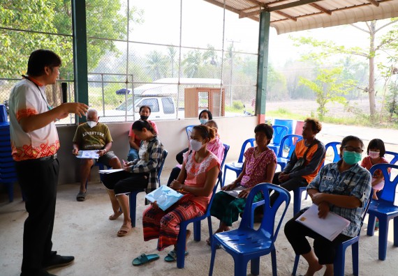 ภาพกิจกรรม  คณะวิทยาศาสตร์และเทคโนโลยี จัดอบรมเชิงปฏิบัติการ เรื่อง การพัฒนาบรรจุภัณฑ์น้ำพริกโบราณกลุ่มศรีเกษตรพัฒนา