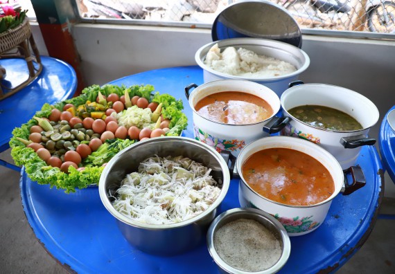 ภาพกิจกรรม  คณะวิทยาศาสตร์และเทคโนโลยี จัดอบรมเชิงปฏิบัติการ เรื่อง การพัฒนาบรรจุภัณฑ์น้ำพริกโบราณกลุ่มศรีเกษตรพัฒนา