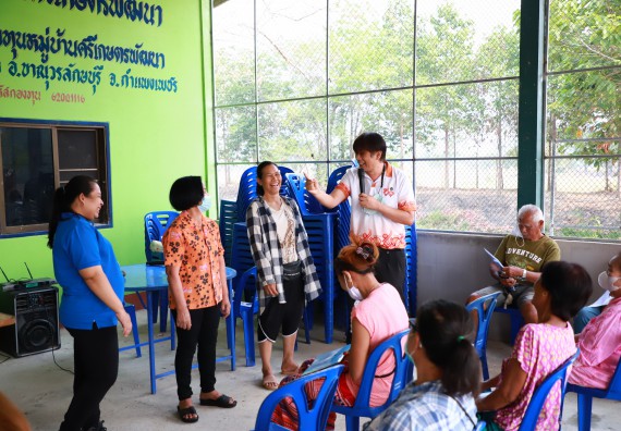 ภาพกิจกรรม  คณะวิทยาศาสตร์และเทคโนโลยี จัดอบรมเชิงปฏิบัติการ เรื่อง การพัฒนาบรรจุภัณฑ์น้ำพริกโบราณกลุ่มศรีเกษตรพัฒนา